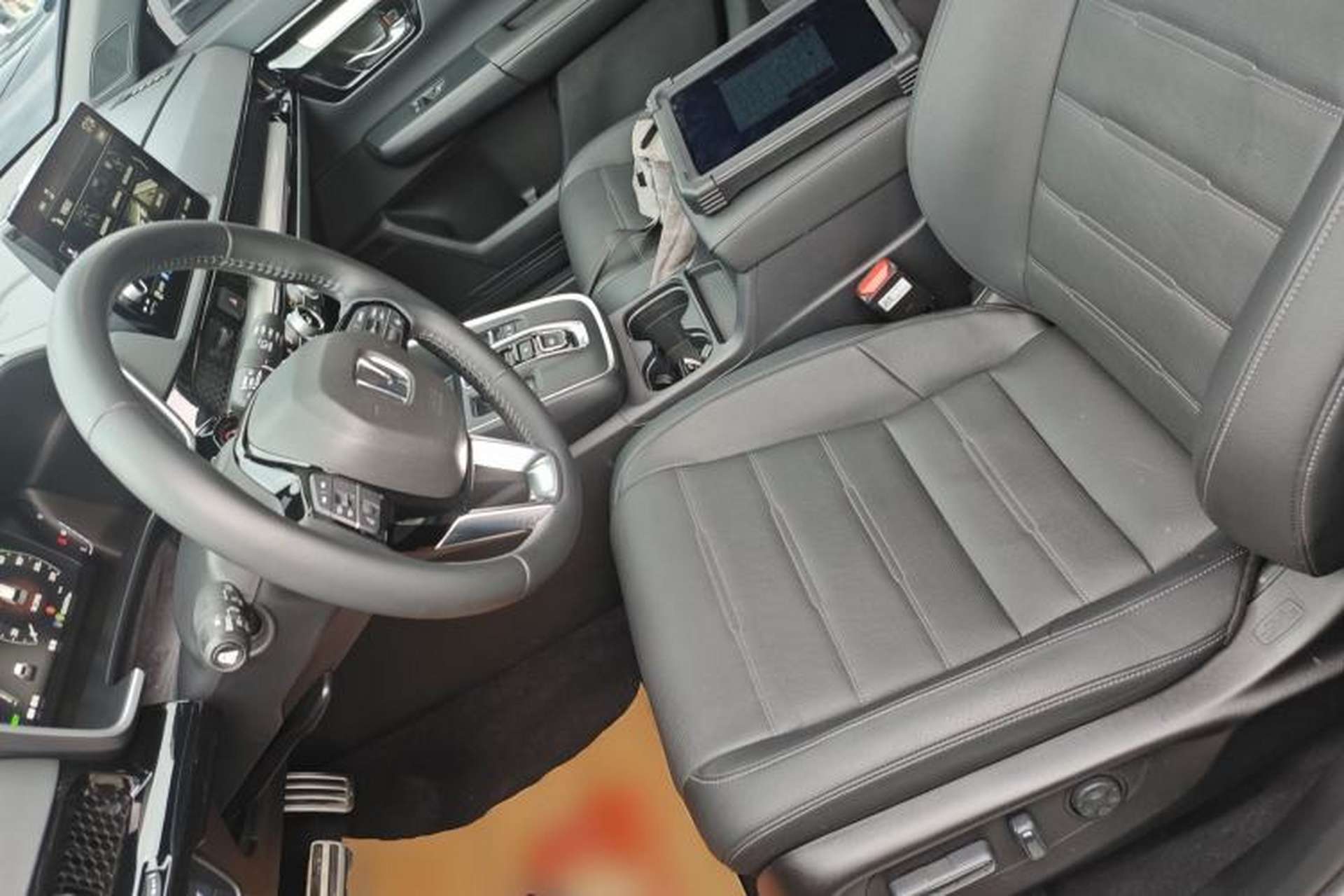 Used Honda CR-V New Energy 2023 2.0L ePHEV Luxury Edition Left Front Seat