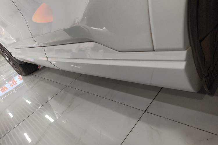 Used Honda CR-V New Energy 2023 2.0L ePHEV Luxury Edition Left Side Sill