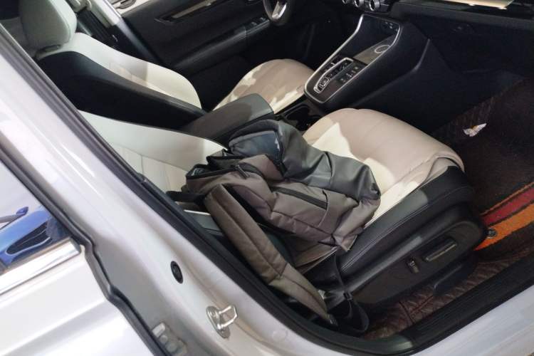 Used Honda CR-V New Energy 2023 2.0L ePHEV Flagship Edition Right Front Seat