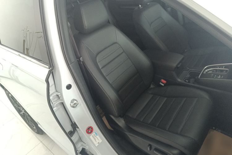 Used Honda CR-V New Energy 2023 2.0L ePHEV Luxury Edition Right Front Seat