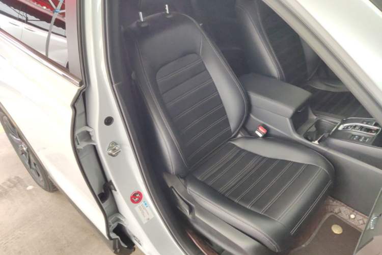 Used Honda CR-V New Energy 2023 2.0L ePHEV Flagship Edition Right Front Seat