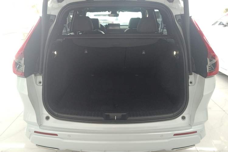 Used Honda CR-V New Energy 2023 2.0L ePHEV Luxury Edition Trunk