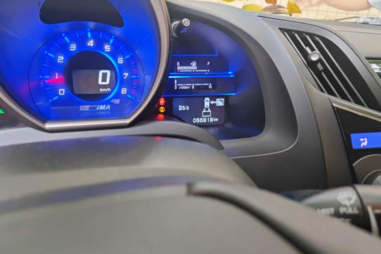 Used Honda CR-Z 2012 hybrid Odometer Close Up