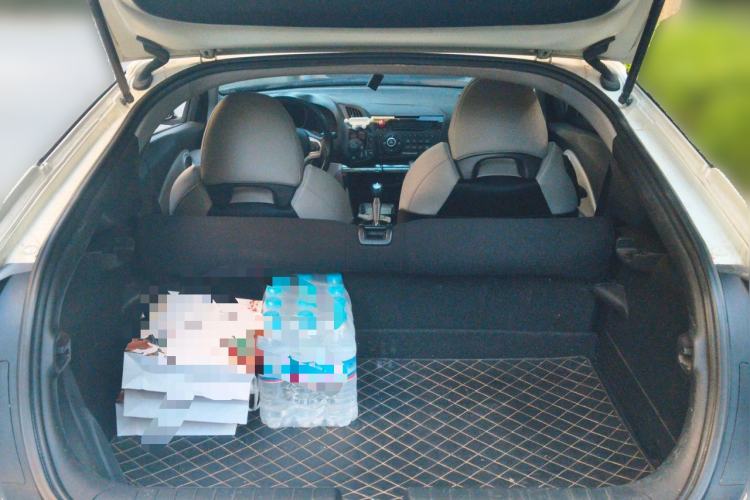 Used Honda CR-Z 2012 hybrid Trunk