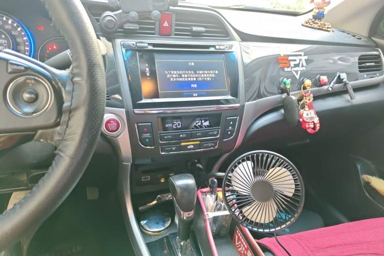 Used Honda Crider 2013 1.8L automatic flagship version Audio And AC Panel