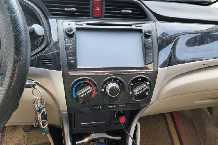 Used Honda Crider 2013 1.8L manual Comfort version Audio And AC Panel