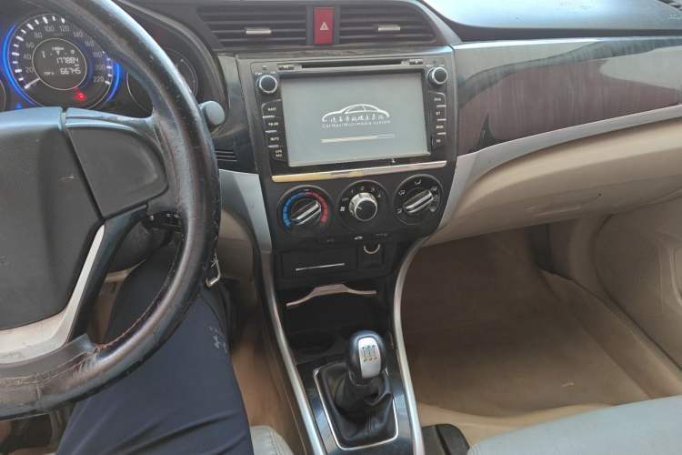 Used Honda Crider 2013 1.8L manual Comfort version Audio And AC Panel