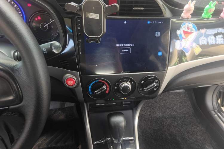 Used Honda Crider 2013 1.8L automatic luxury edition Audio And AC Panel
