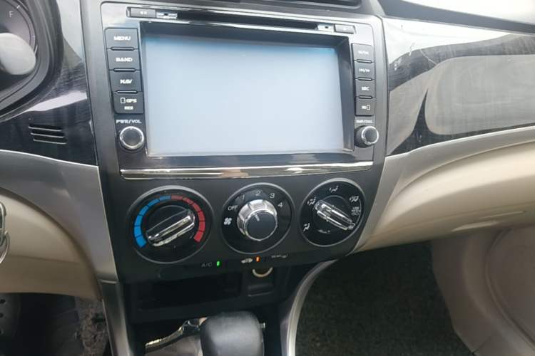 Used Honda Crider 2013 1.8L automatic comfort version Audio And AC Panel