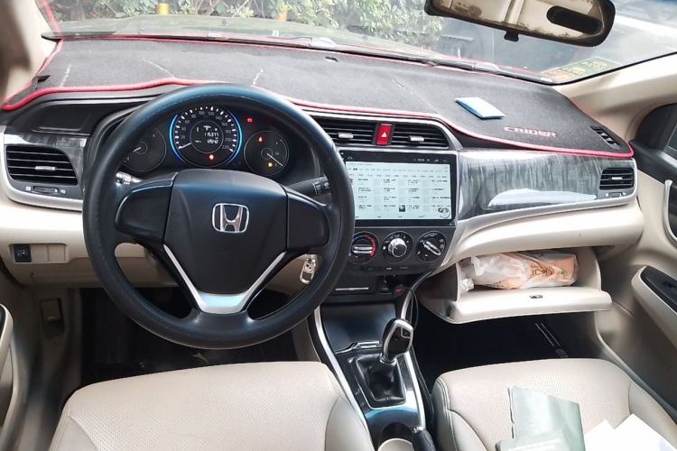 Used Honda Crider 2013 1.8L manual Comfort version Center Console