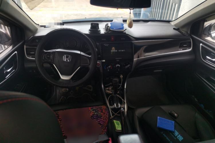 Used Honda Crider 2013 1.8L automatic luxury edition Center Console