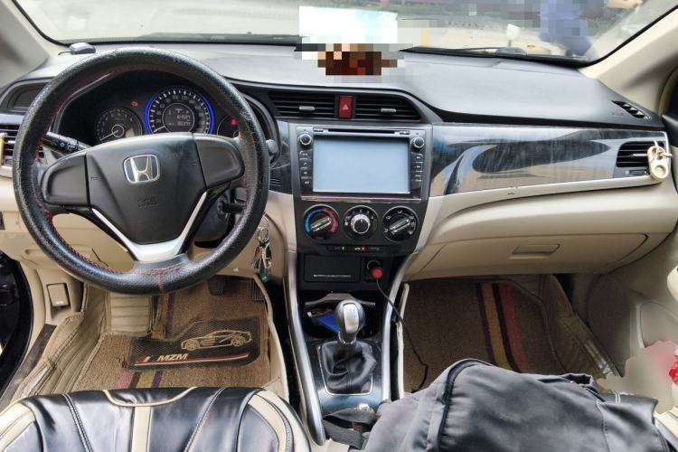 Used Honda Crider 2013 1.8L manual Comfort version Center Console