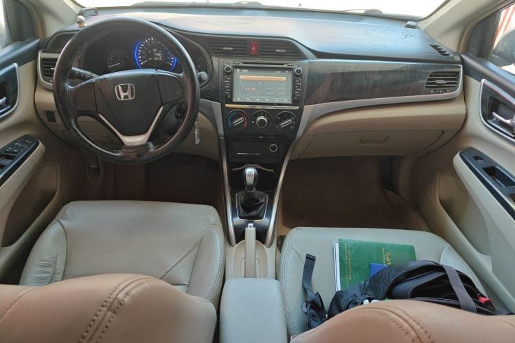 Used Honda Crider 2013 1.8L manual Comfort version Center Console