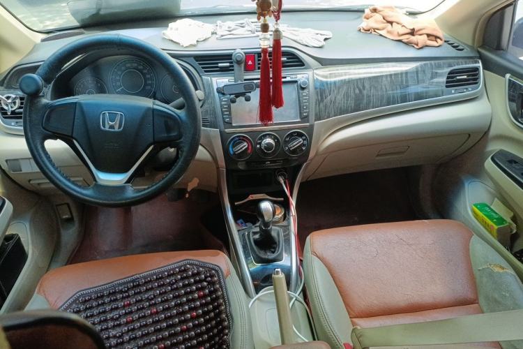 Used Honda Crider 2013 1.8L manual Comfort version Center Console