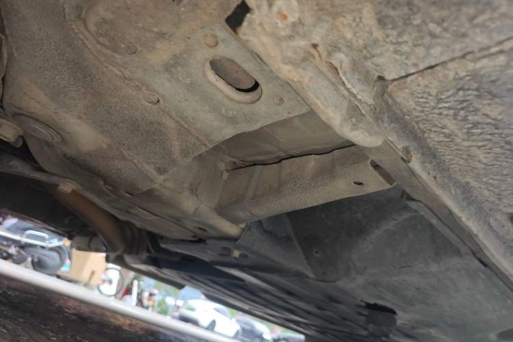 Used Honda Crider 2013 1.8L manual Comfort version Chassis Front Left