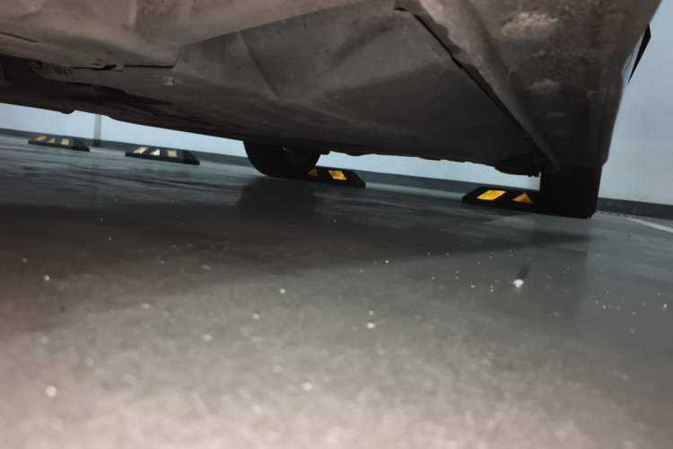 Used Honda Crider 2013 1.8L automatic comfort version Chassis Front Left