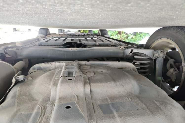 Used Honda Crider 2013 1.8L automatic flagship version Chassis Rear