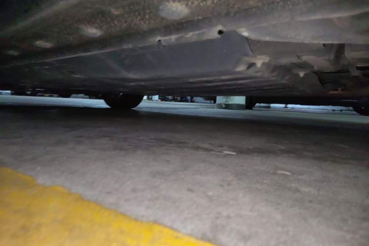 Used Honda Crider 2013 1.8L automatic luxury edition Chassis Rear Left