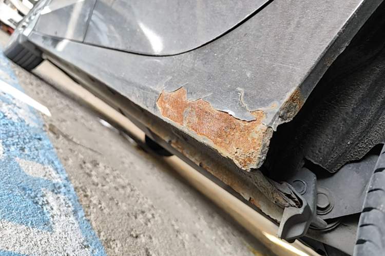 Used Honda Crider 2013 1.8L automatic flagship version Chassis Rear Left