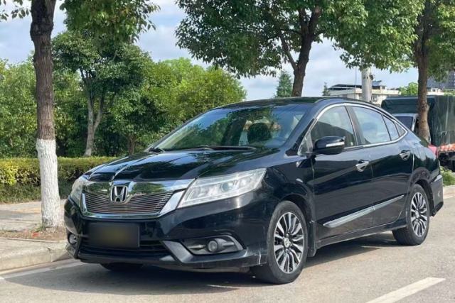 Honda Crider 2013 1.8L manual Comfort version с пробегом