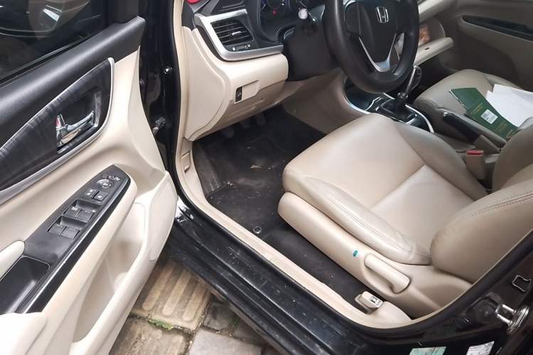 Used Honda Crider 2013 1.8L manual Comfort version Driver Seat