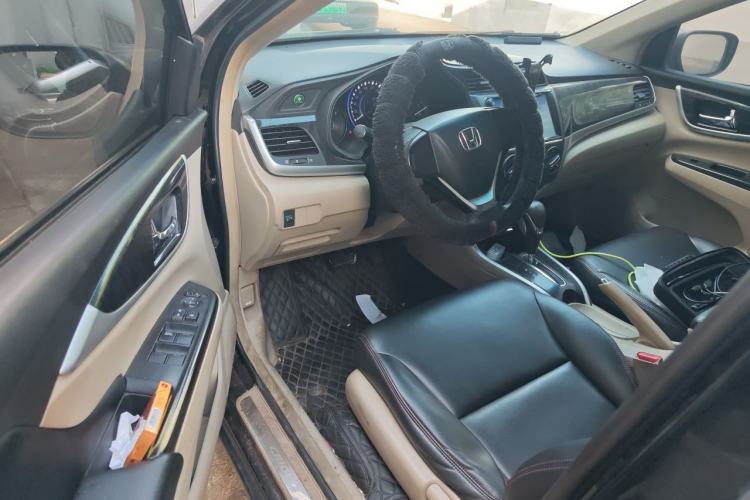 Used Honda Crider 2013 1.8L automatic comfort version Driver Seat