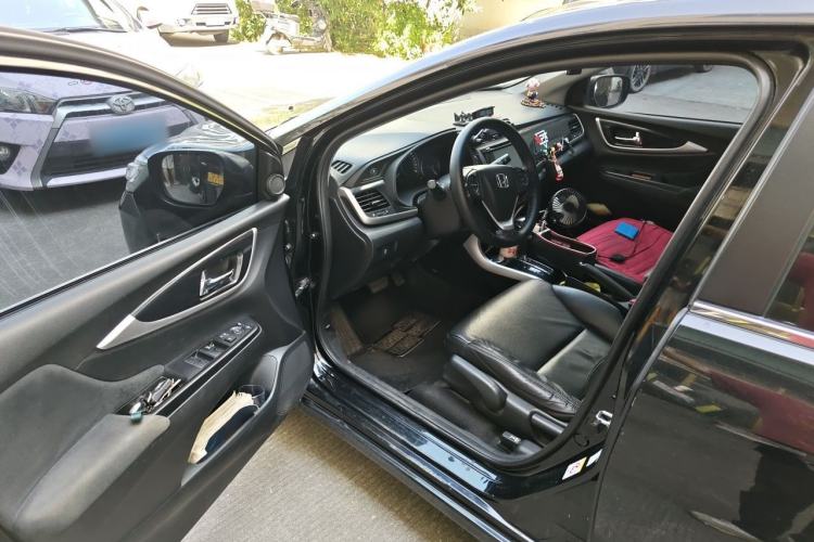 Used Honda Crider 2013 1.8L automatic flagship version Driver Seat