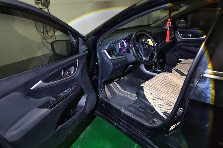 Used Honda Crider 2013 1.8L automatic flagship version Driver Seat