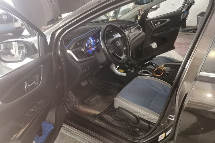 Used Honda Crider 2013 1.8L automatic luxury edition Driver Seat