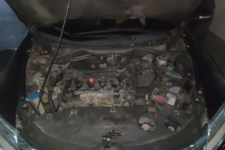Used Honda Crider 2013 1.8L automatic comfort version Engine Bay