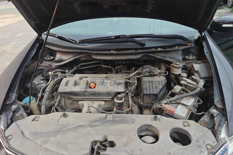 Used Honda Crider 2013 1.8L manual Comfort version Engine Bay
