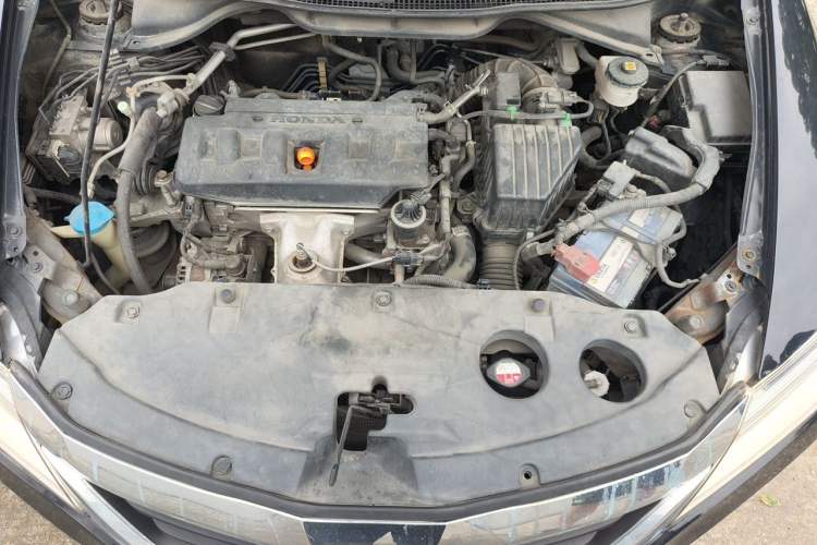 Used Honda Crider 2013 1.8L automatic luxury edition Engine Bay