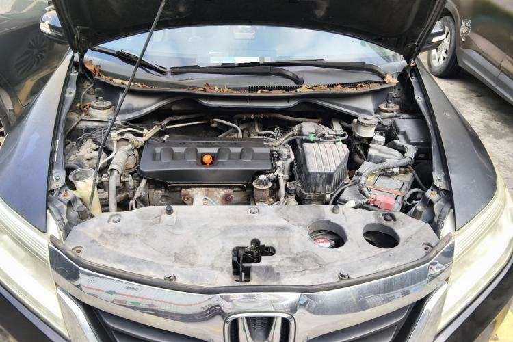 Used Honda Crider 2013 1.8L manual Comfort version Engine Bay