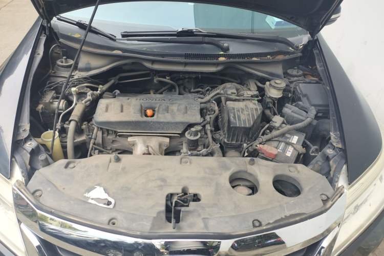 Used Honda Crider 2013 1.8L automatic luxury edition Engine Bay