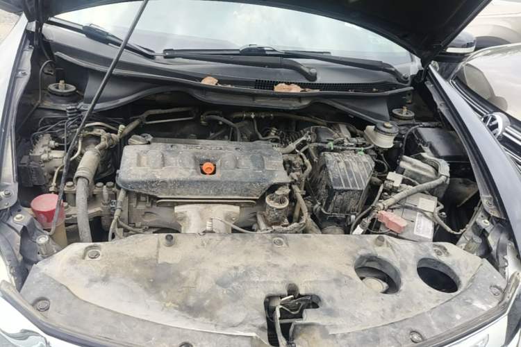 Used Honda Crider 2013 1.8L automatic comfort version Engine Bay