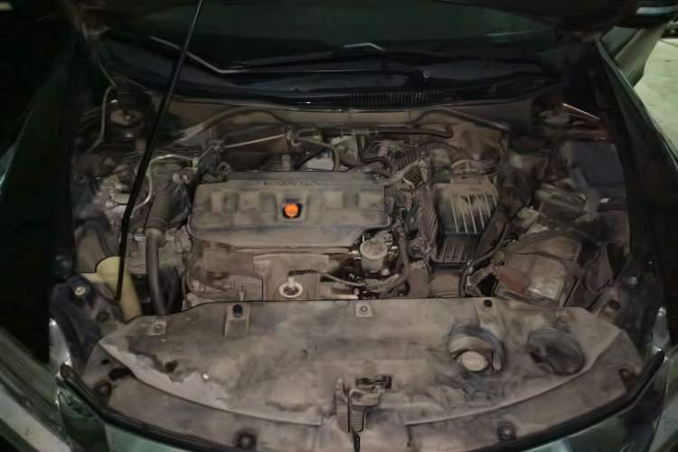 Used Honda Crider 2013 1.8L automatic comfort version Engine Bay