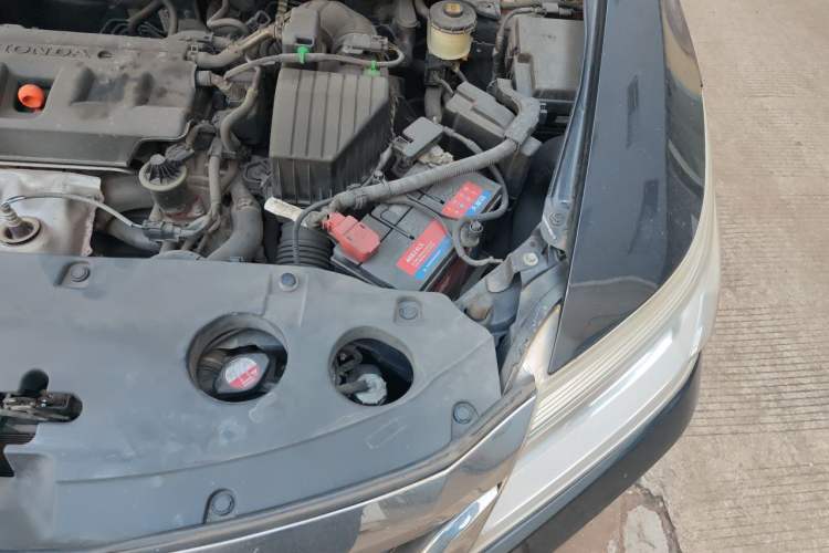 Used Honda Crider 2013 1.8L automatic comfort version Engine Bay Left