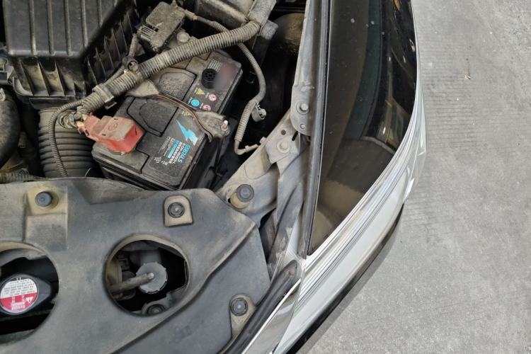 Used Honda Crider 2013 1.8L automatic flagship version Engine Bay Left
