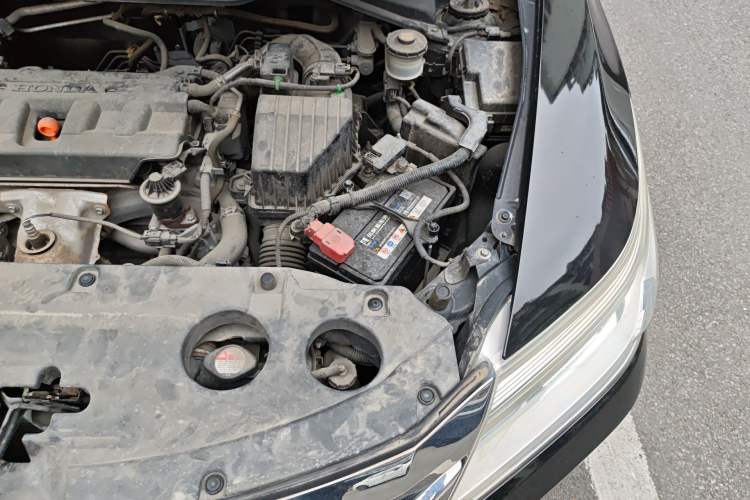 Used Honda Crider 2013 1.8L automatic luxury edition Engine Bay Left