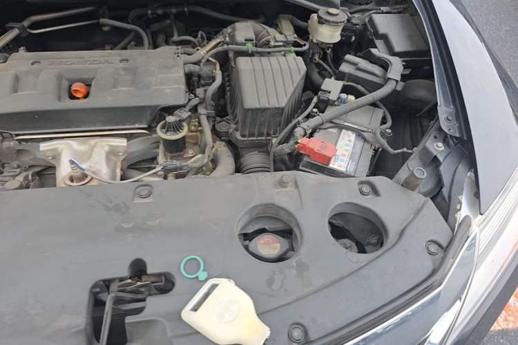 Used Honda Crider 2013 1.8L automatic luxury edition Engine Bay Left
