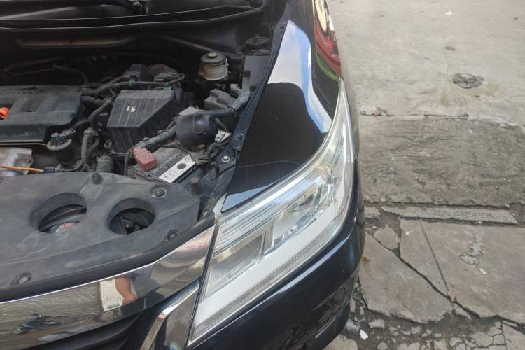 Used Honda Crider 2013 1.8L automatic luxury edition Engine Bay Left
