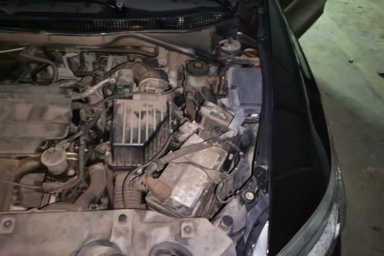Used Honda Crider 2013 1.8L automatic comfort version Engine Bay Left