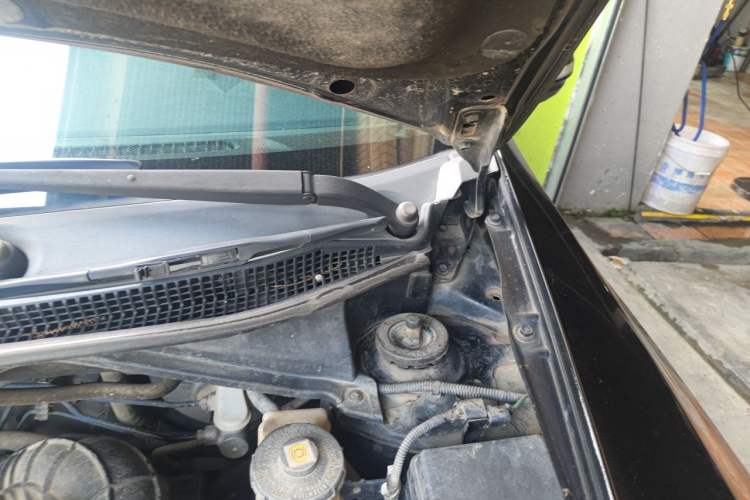 Used Honda Crider 2013 1.8L automatic luxury edition Engine Bay Left