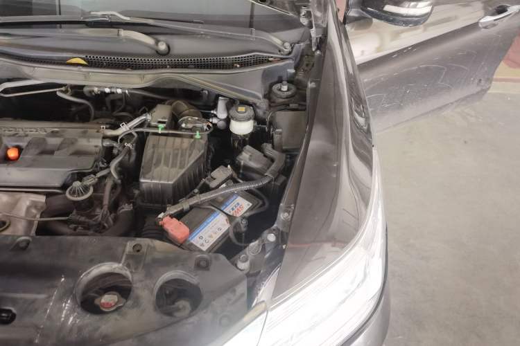 Used Honda Crider 2013 1.8L automatic luxury edition Engine Bay Left