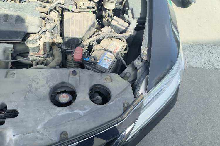 Used Honda Crider 2013 1.8L automatic luxury edition Engine Bay Left