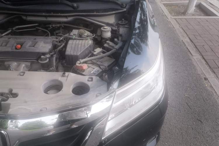 Used Honda Crider 2013 1.8L automatic luxury edition Engine Bay Left