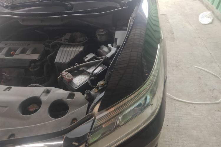 Used Honda Crider 2013 1.8L automatic luxury edition Engine Bay Left