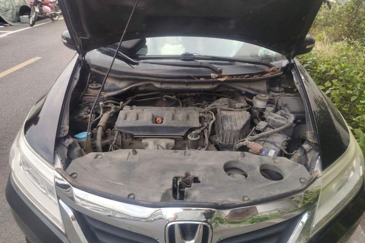 Used Honda Crider 2013 1.8L manual Comfort version Engine Bay