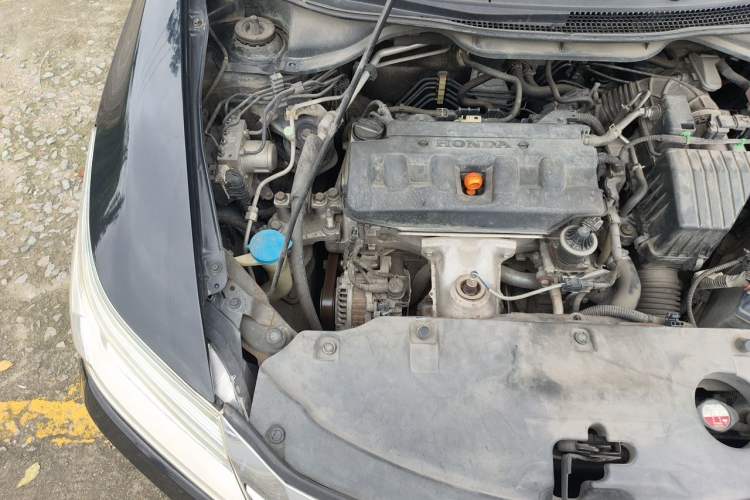 Used Honda Crider 2013 1.8L automatic luxury edition Engine Bay Right