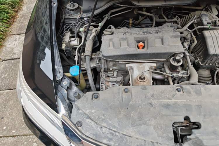 Used Honda Crider 2013 1.8L automatic luxury edition Engine Bay Right